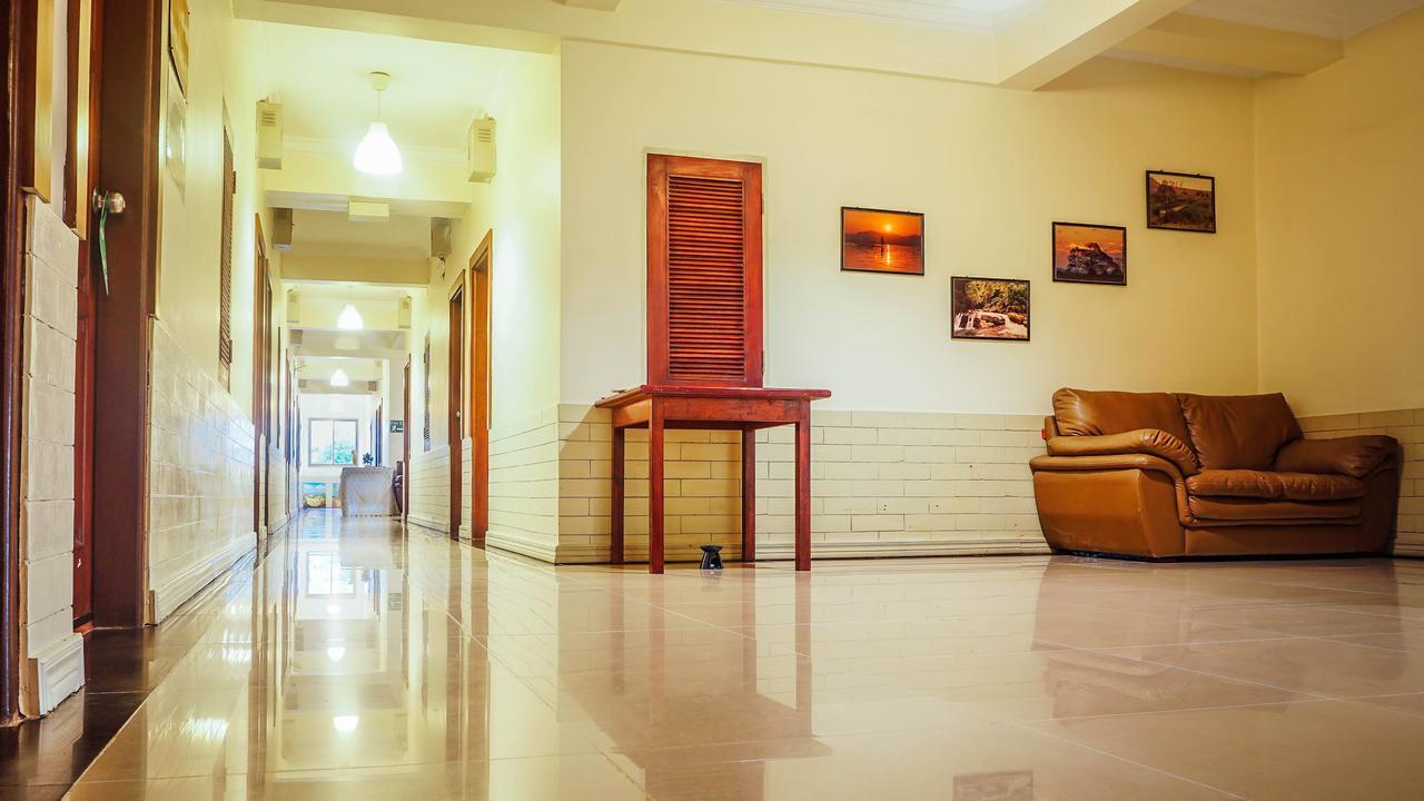 Hotel 63 Yangon Exteriör bild